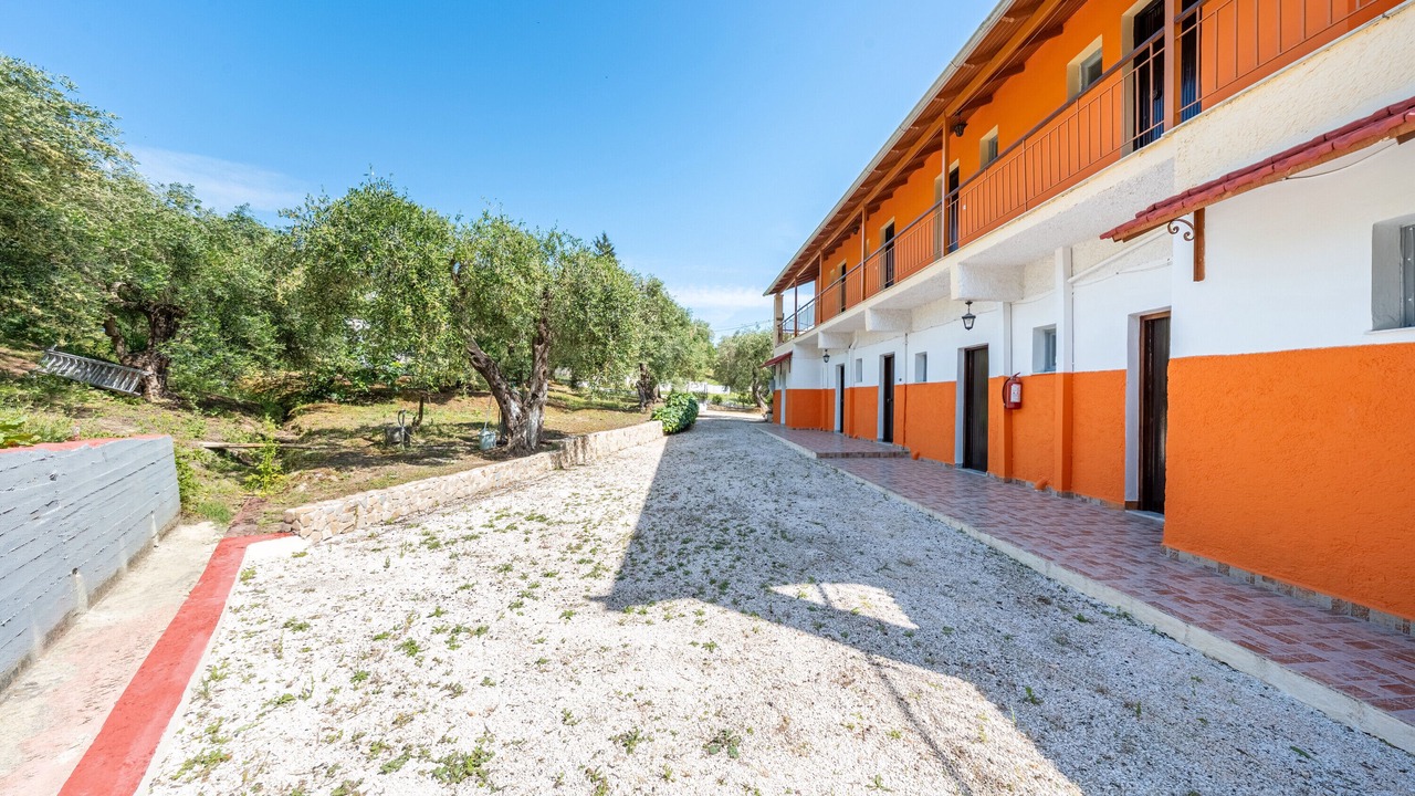 Photo of Outdoor in Notos
