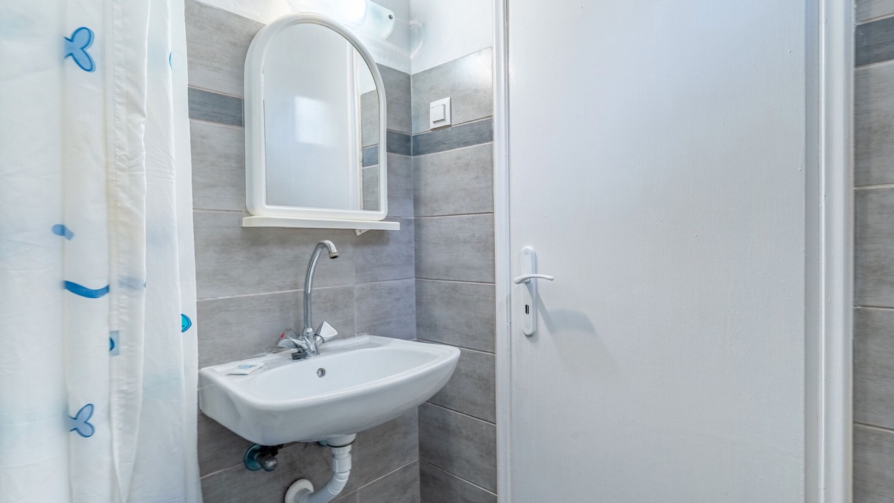 Photo of Bathroom in Notos