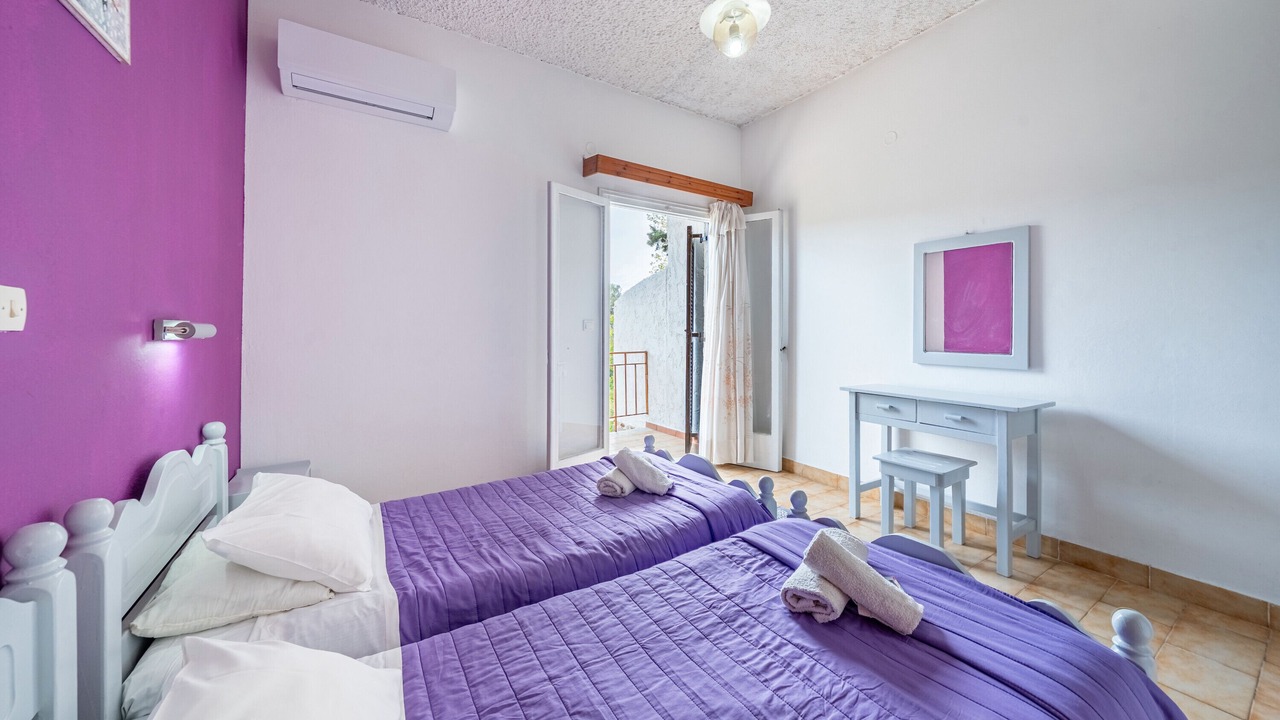 Photo of Bedroom in Notos
