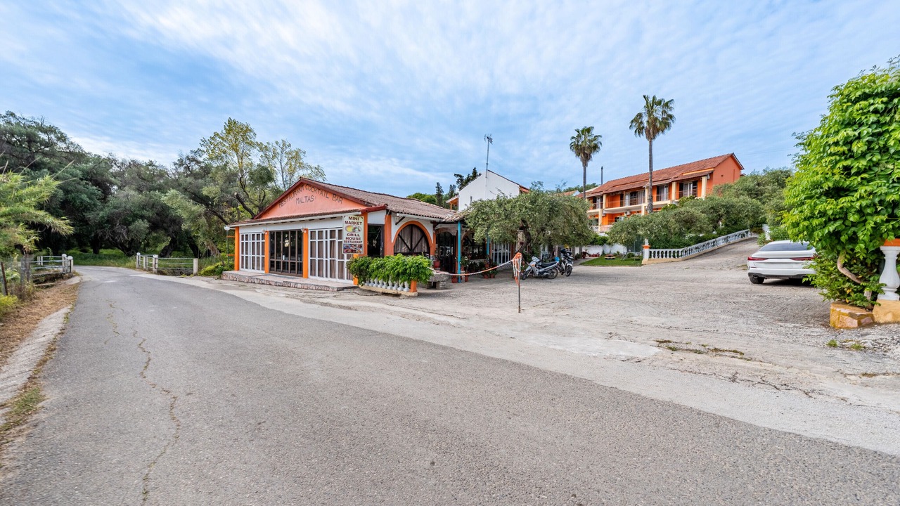 Photo of Outdoor in Notos
