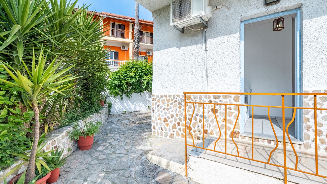 Photo of Outdoor in Notos