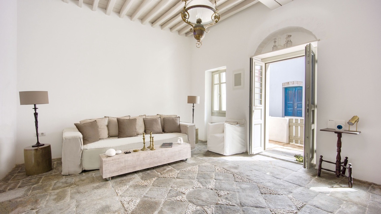 Photo of Livingroom in Chora Folegandros