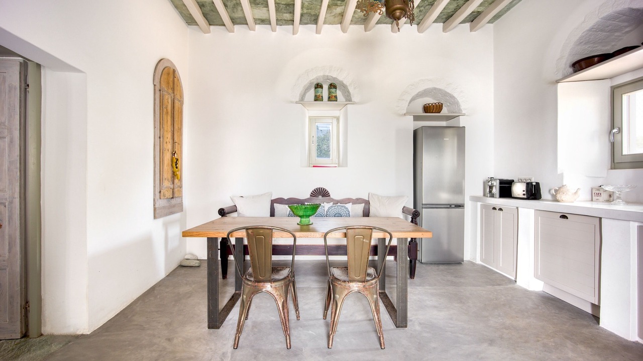 Photo of Others in Chora Folegandros