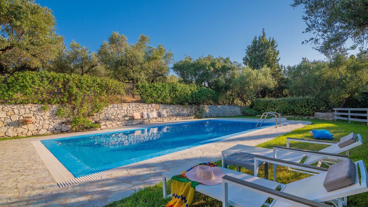 Photo of Outdoor in Alonia