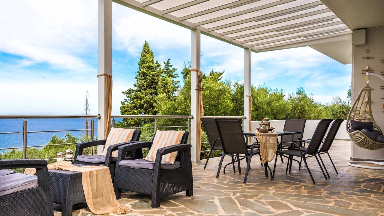 Photo of Outdoor in Alonia