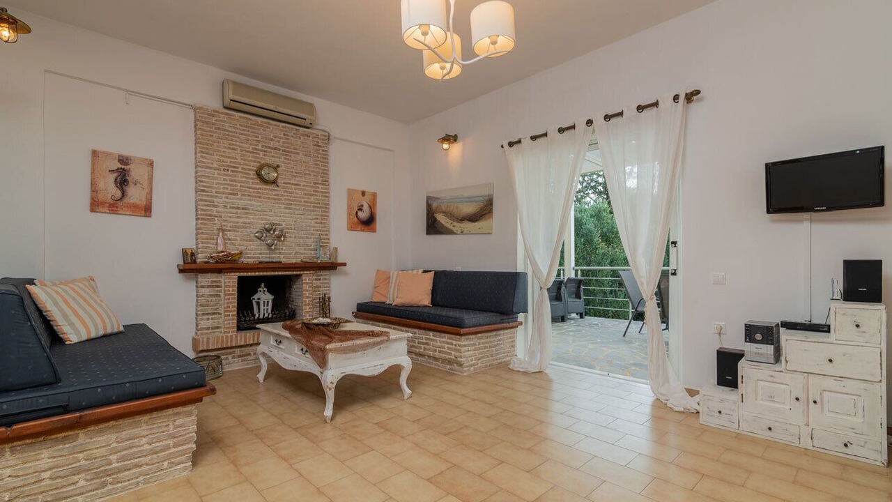 Photo of Livingroom in Alonia