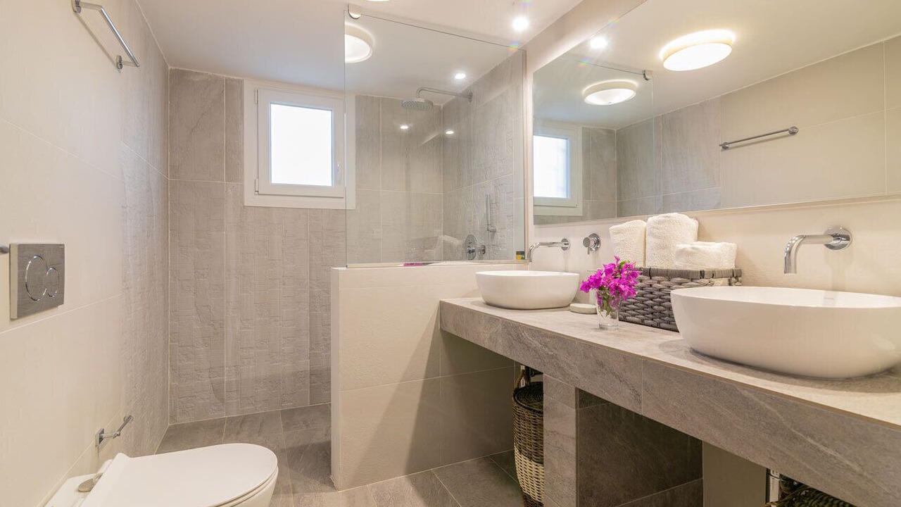 Photo of Bathroom in Alonia