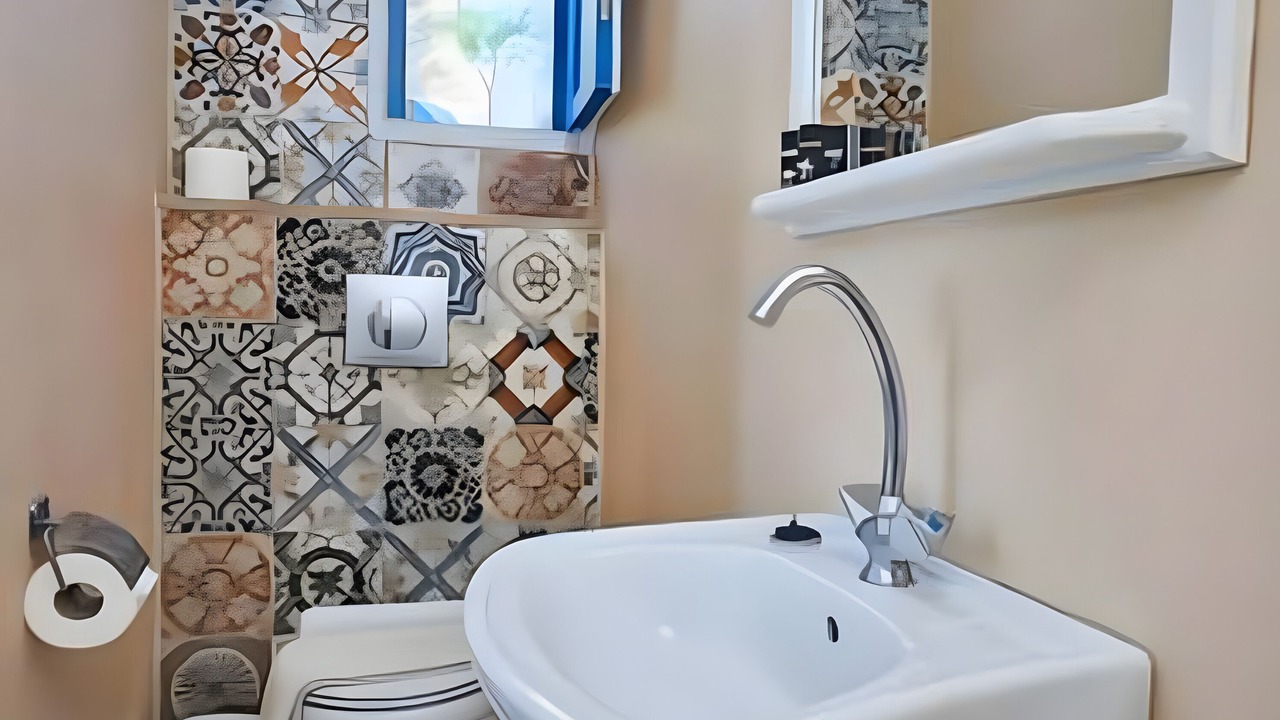 Photo of Bathroom in Diafani