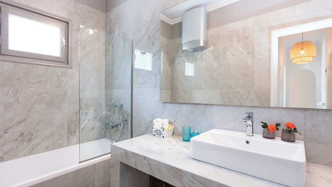 Photo of Bathroom in Kato Korakiana