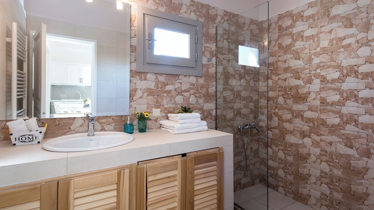 Photo of Bathroom in Kato Korakiana