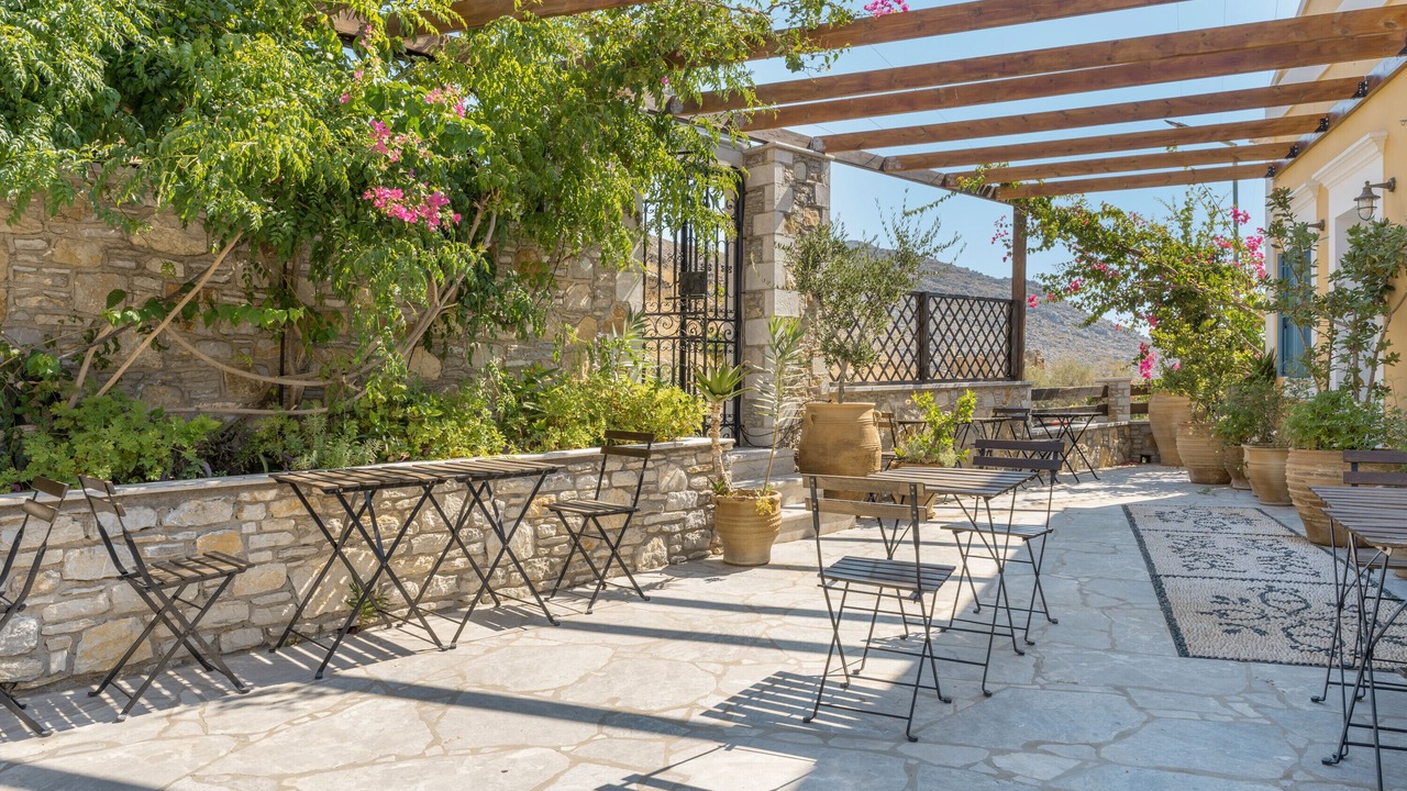 Photo of Outdoor in Pedi