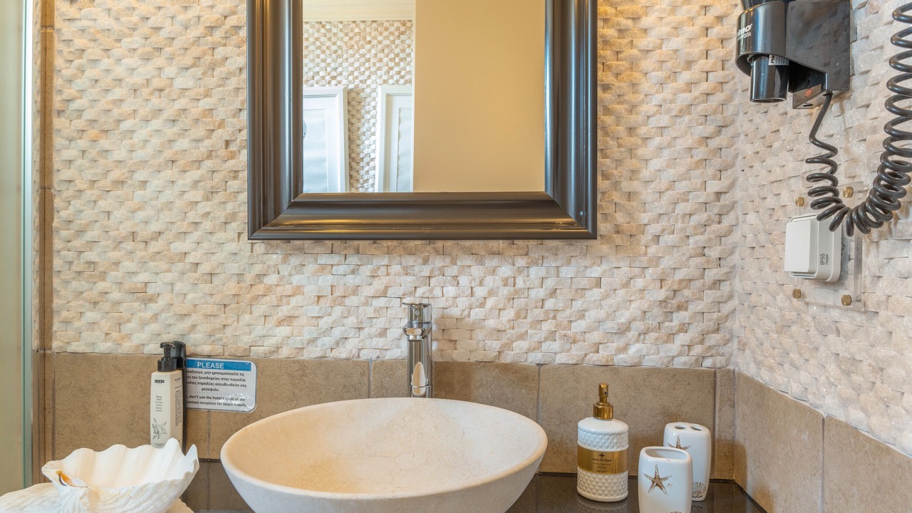 Photo of Bathroom in Pedi