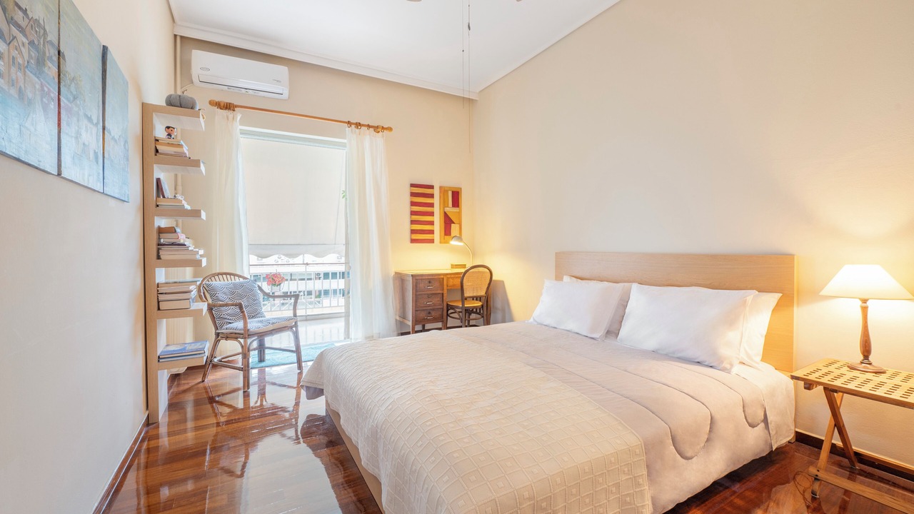 Photo of Bedroom in Glyfada