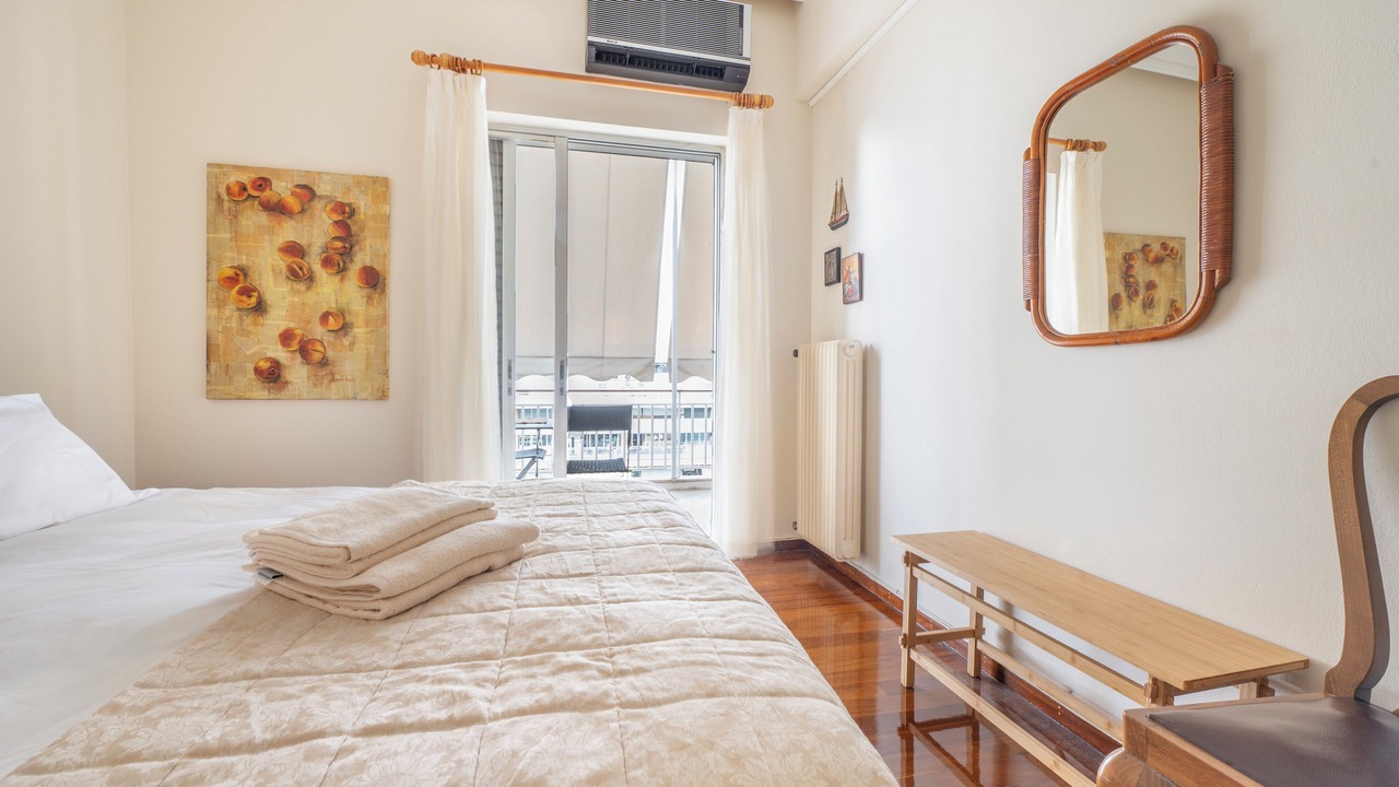 Photo of Bedroom in Glyfada