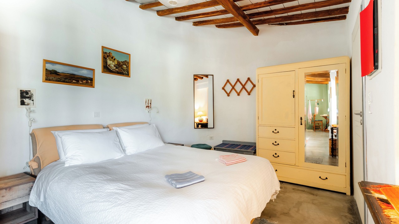 Photo of Bedroom in Parasporos
