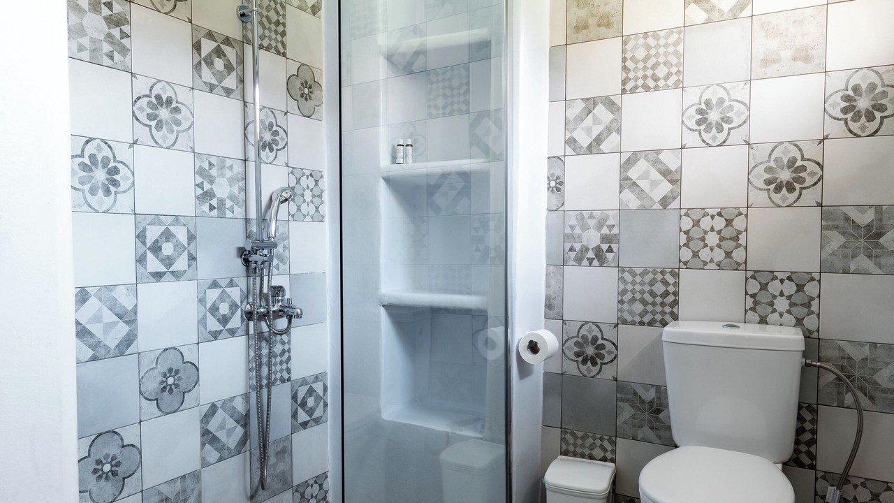 Photo of Bathroom in Parasporos