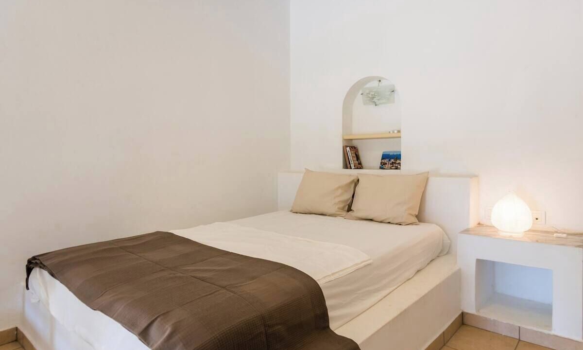 Photo of Bedroom in Ios