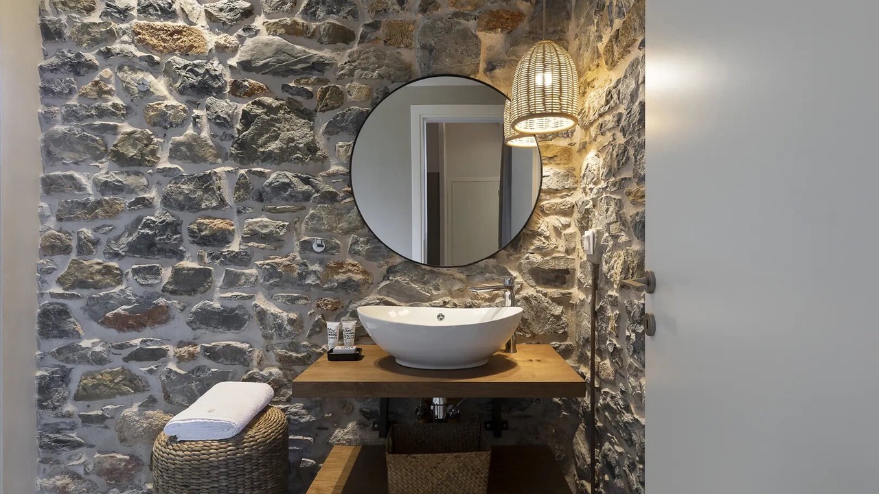 Photo of Bathroom in Sourpi