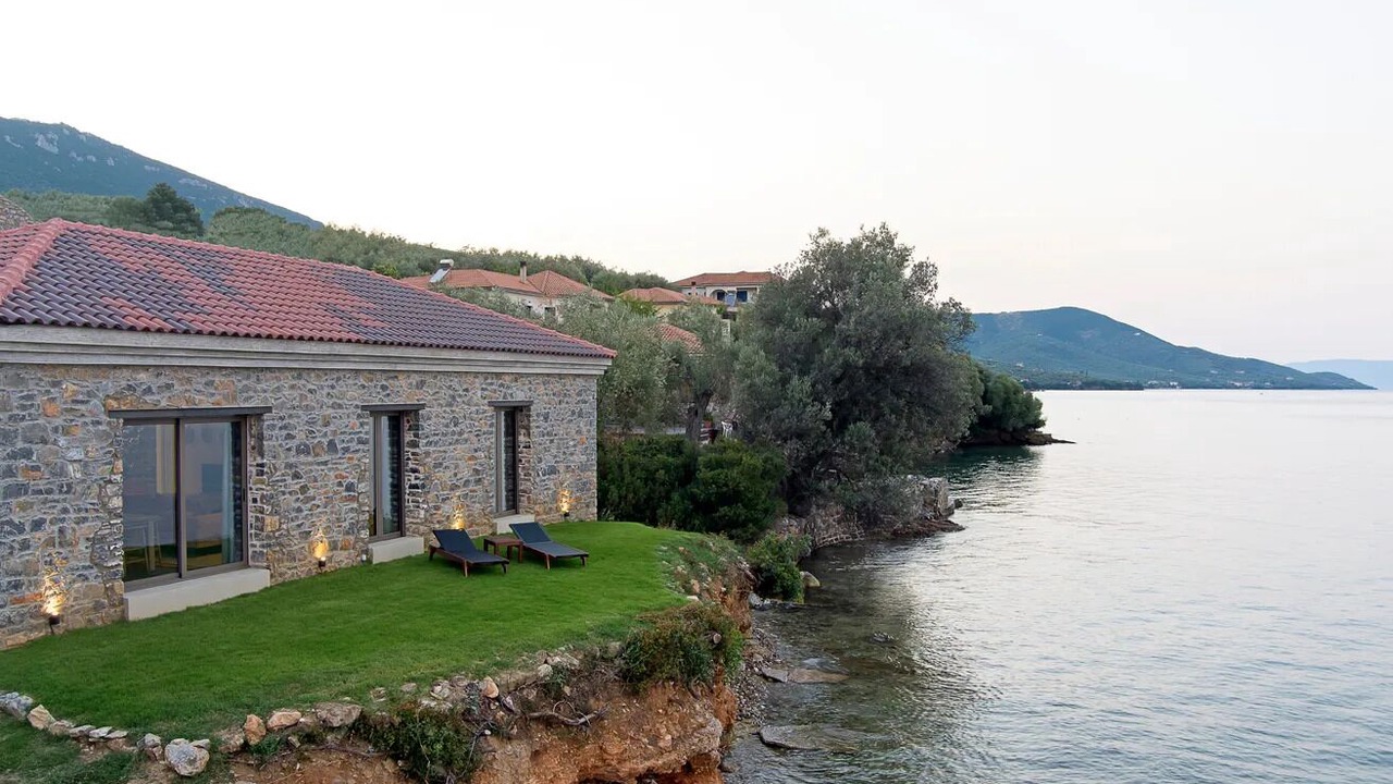 Photo of Outdoor in Sourpi