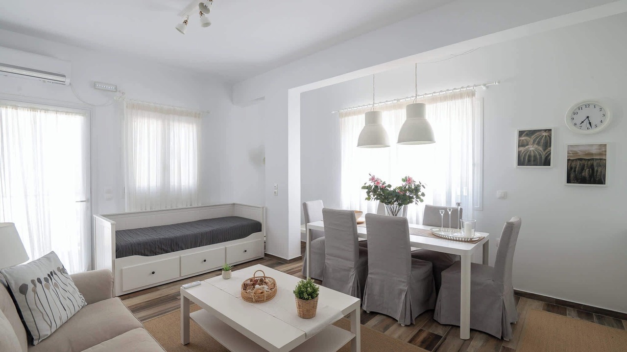 Photo of Bedroom in Akrogialion