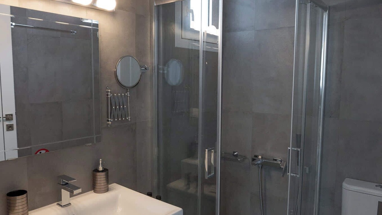 Photo of Bathroom in Akrogialion
