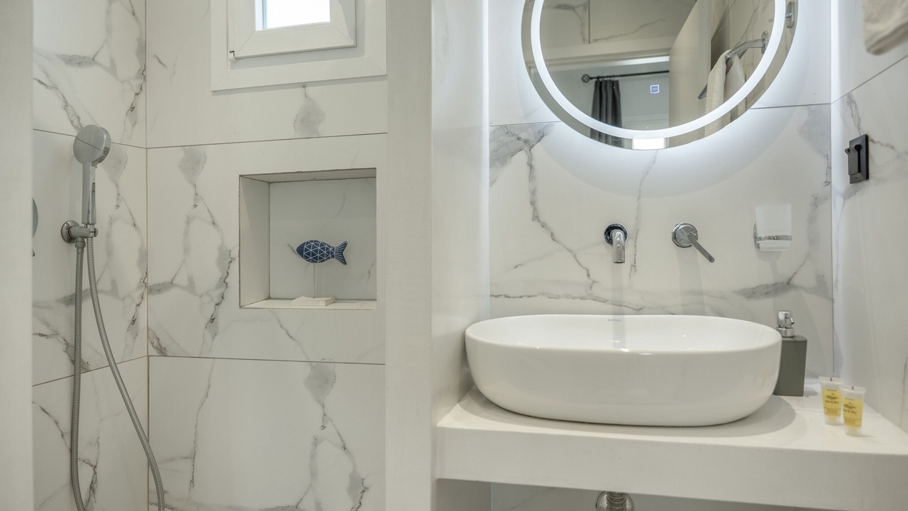 Photo of Bathroom in Ios