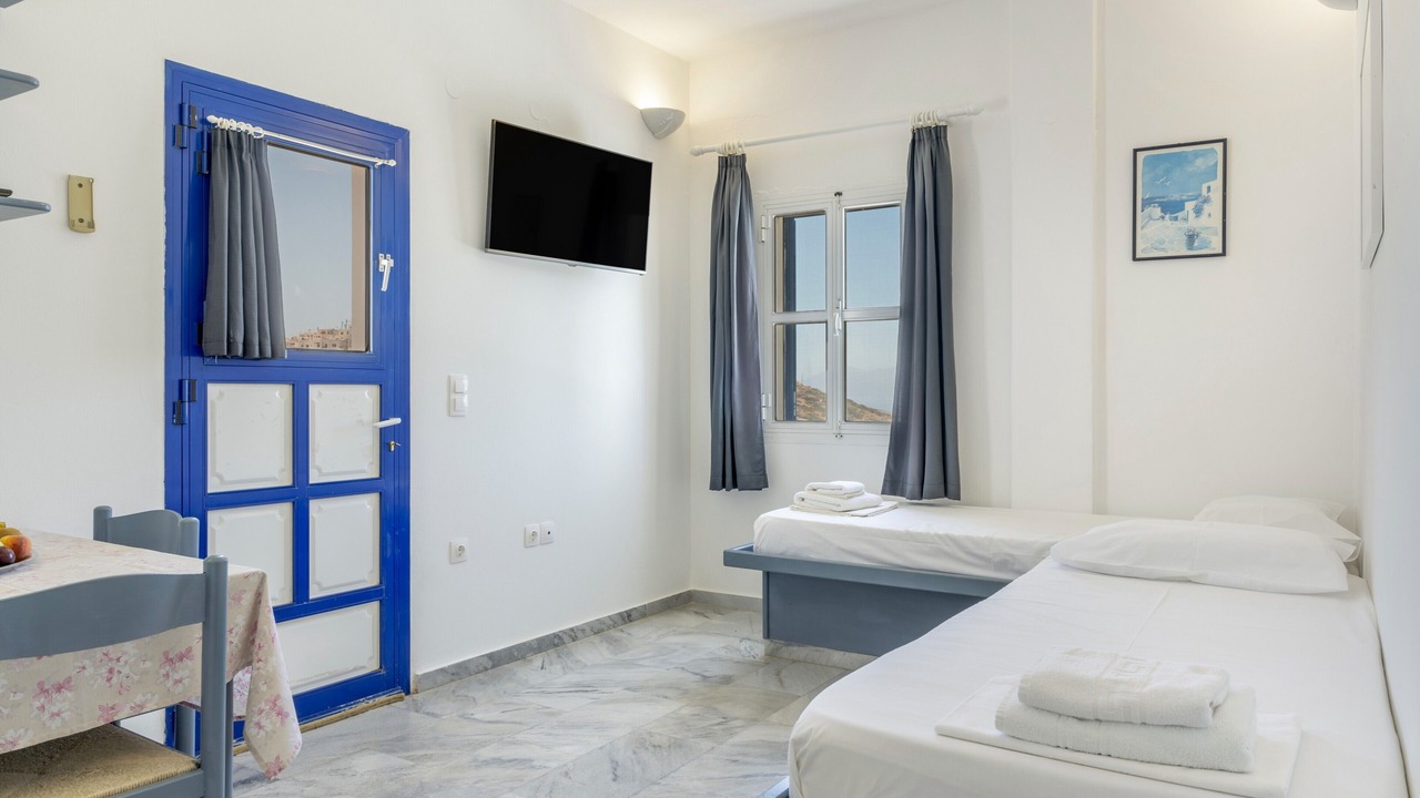Photo of Bedroom in Ios Town