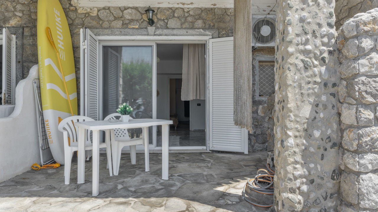 Photo of Outdoor in Mirties