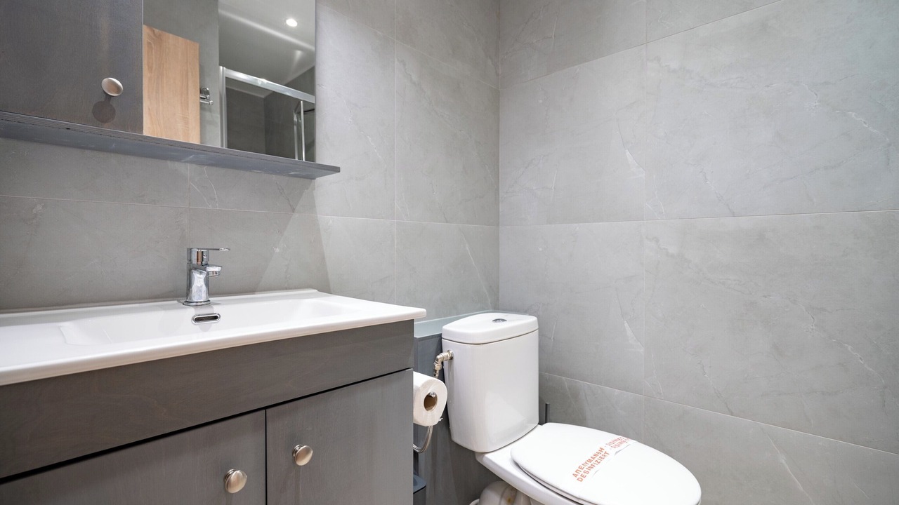 Photo of Bathroom in Plaka