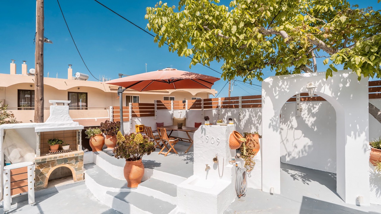Photo of Patio Balcony in Embonas
