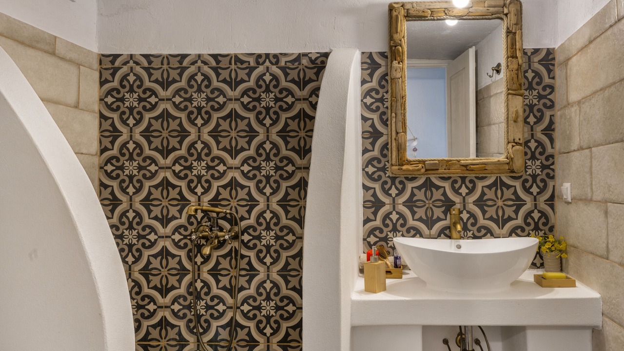 Photo of Bathroom in Ioulida