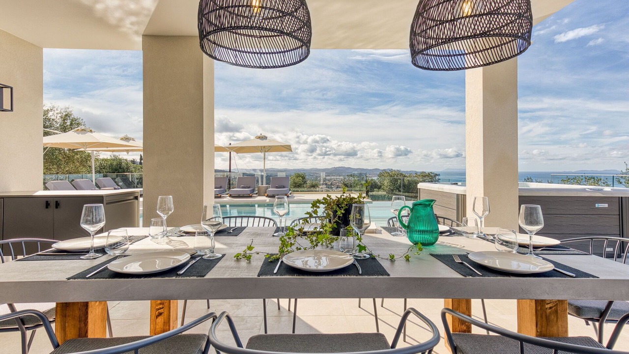 Photo of Patio Balcony in Acharavi