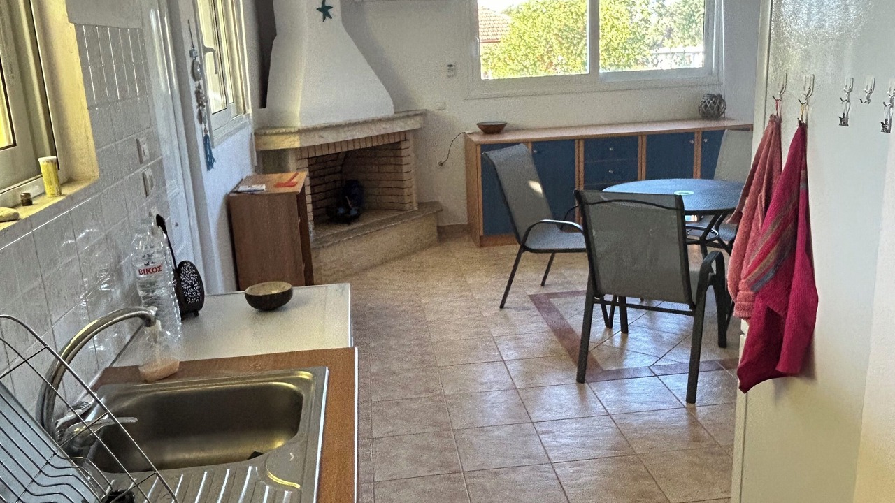 Photo of Kitchen in Petalidi
