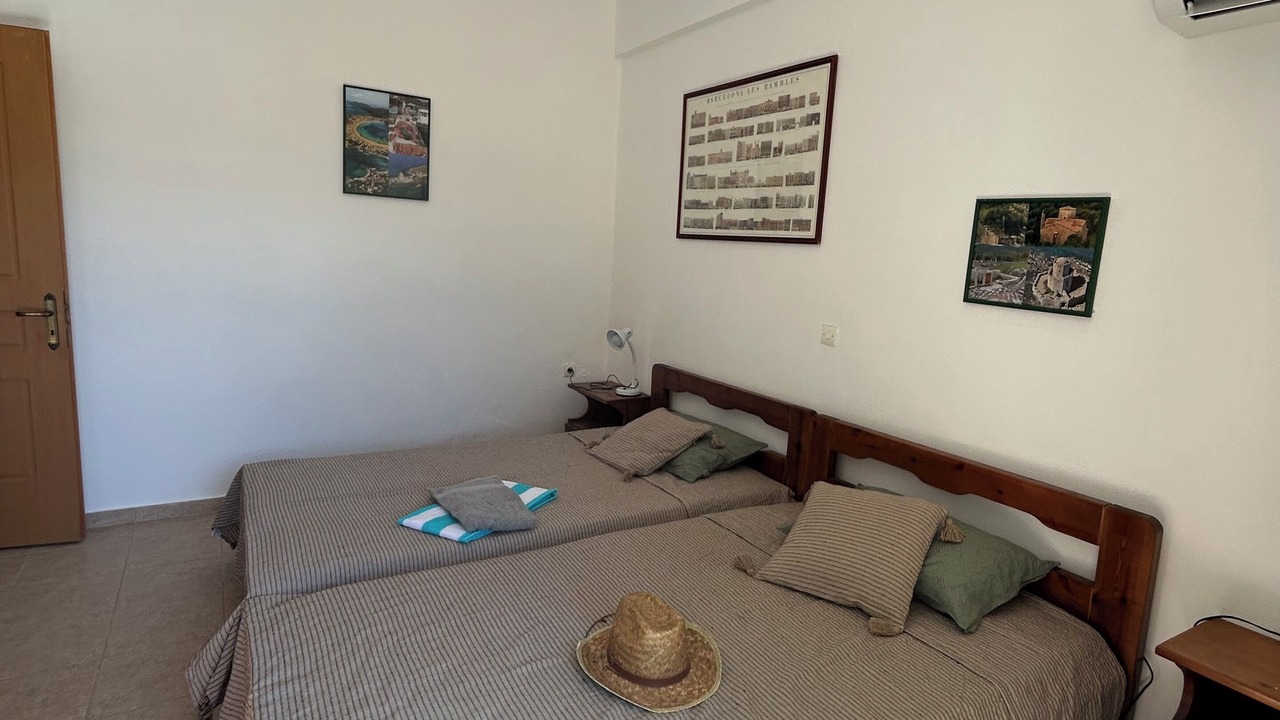 Photo of Bedroom in Petalidi