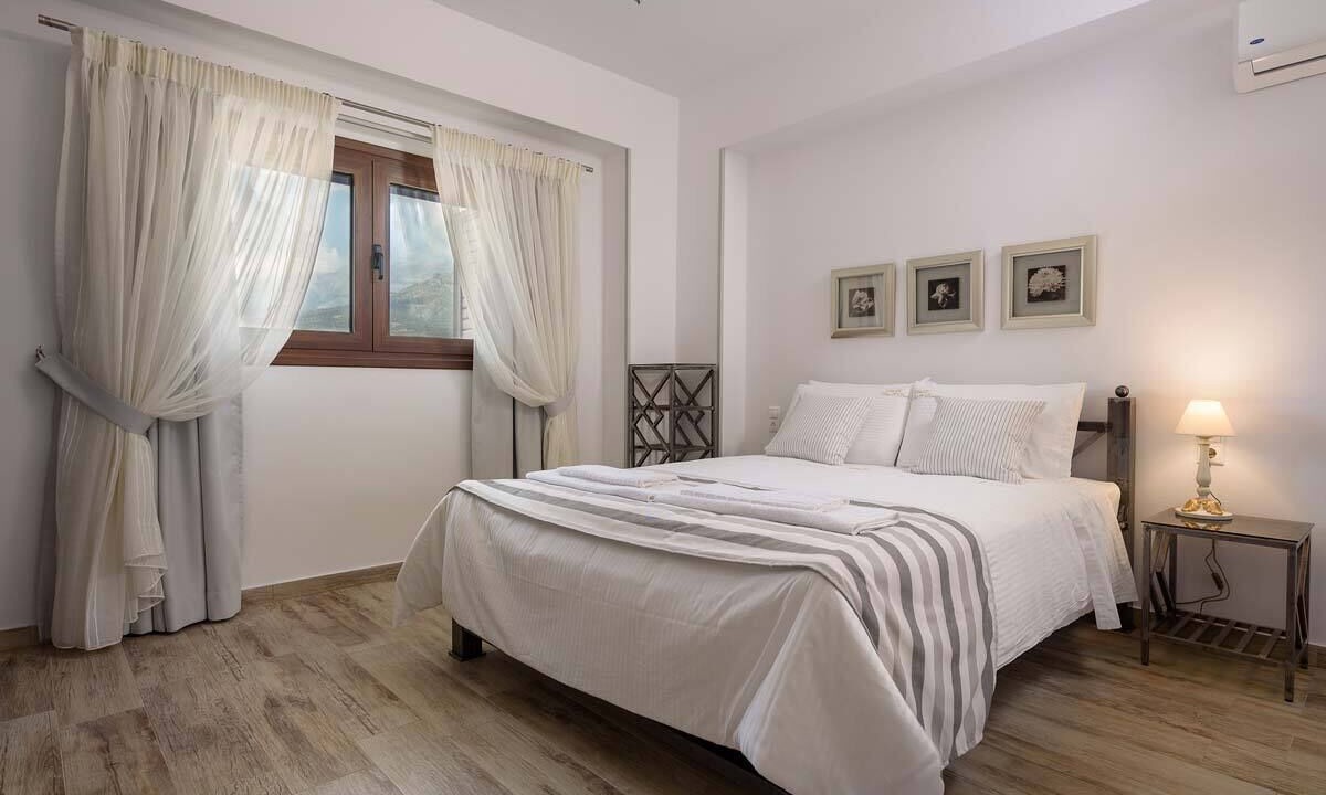 Photo of Bedroom in Faistos