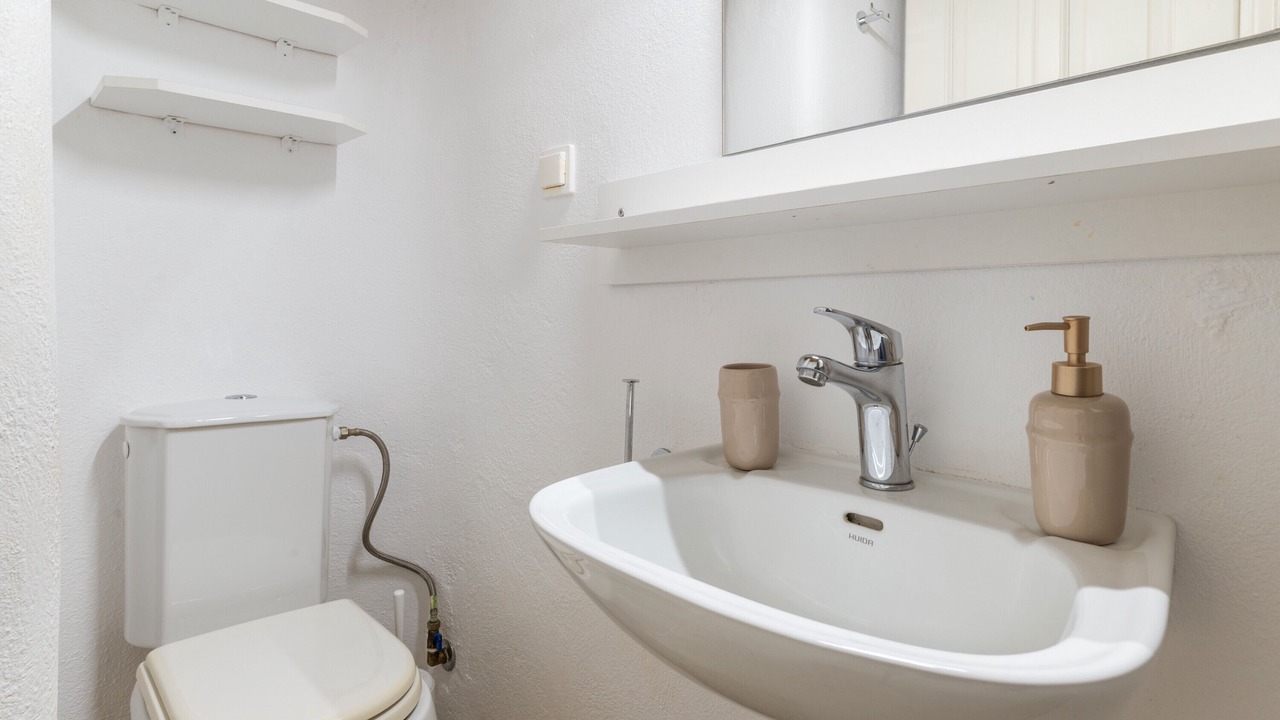 Photo of Bathroom in Kanalia
