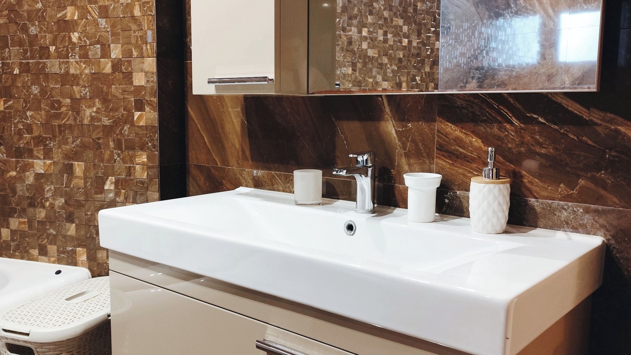 Photo of Bathroom in Volos City Centre