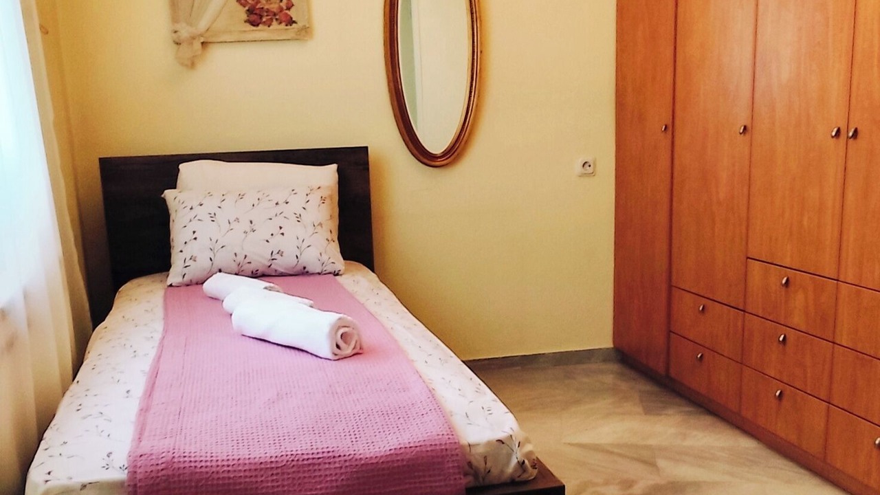 Photo of Bedroom in Volos City Centre