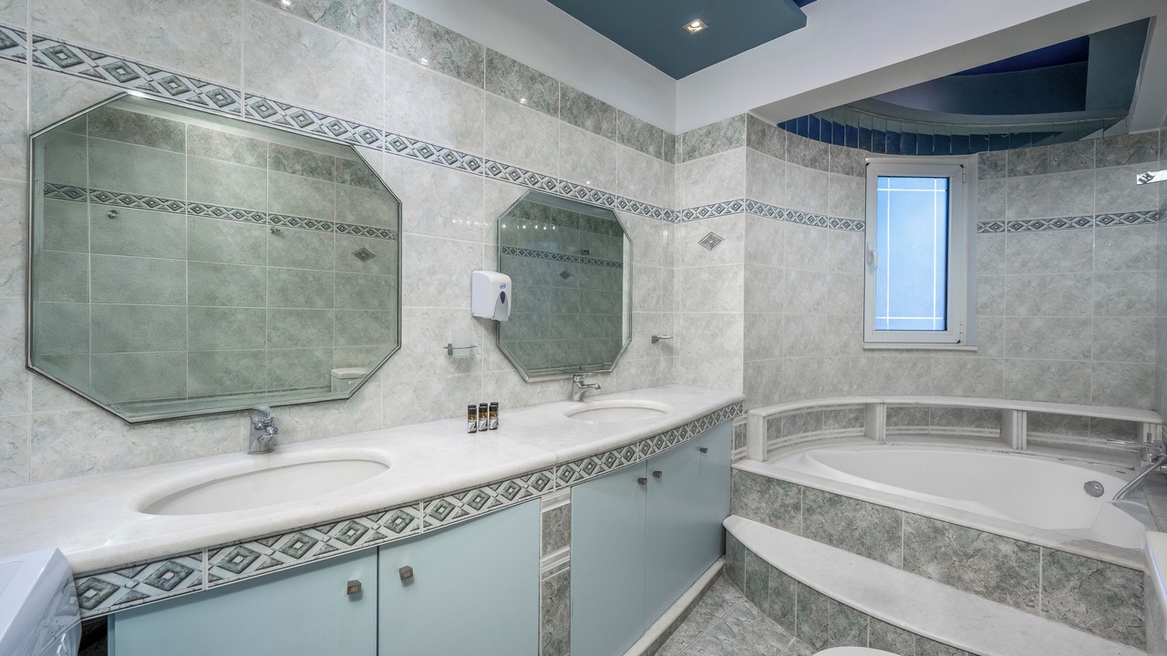 Photo of Bathroom in Fanai