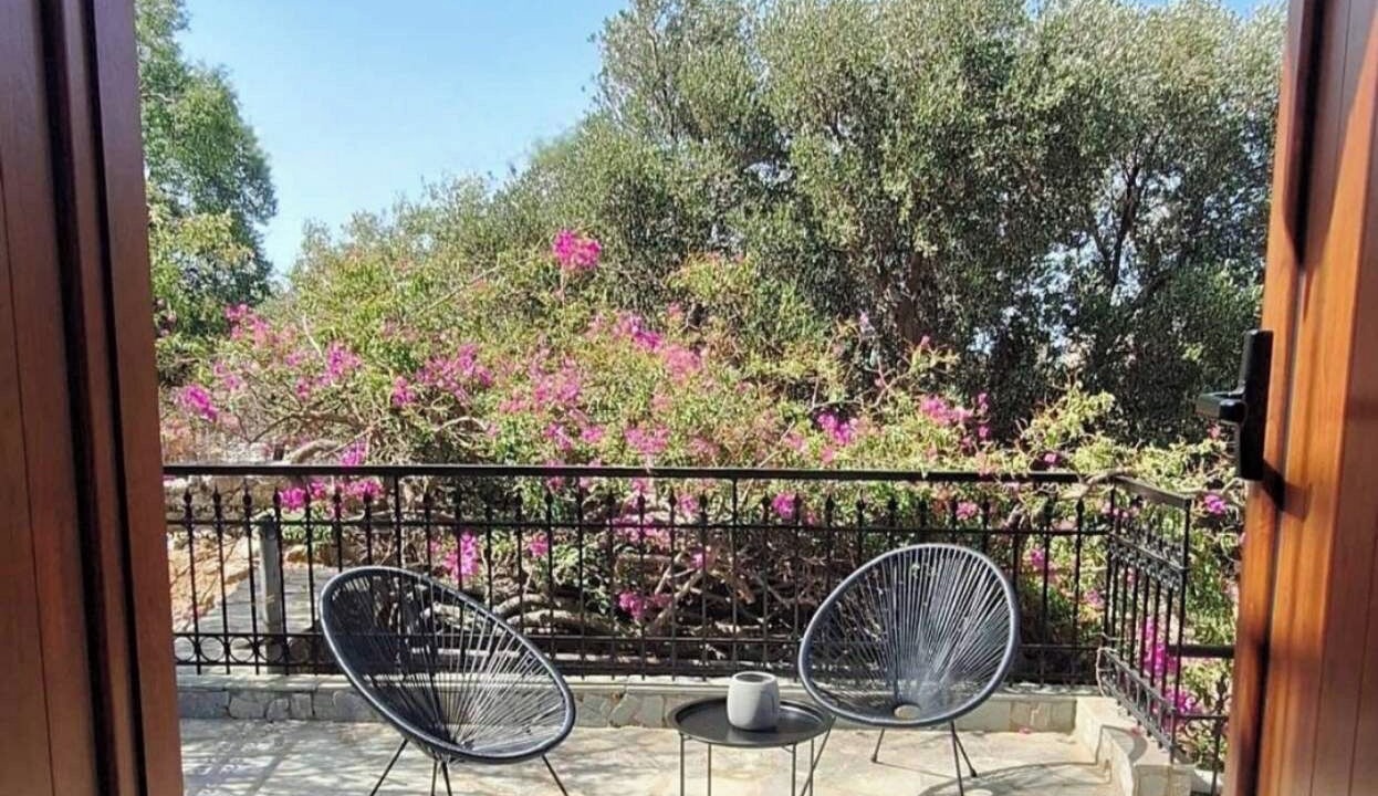 Photo of Patio Balcony in Koita