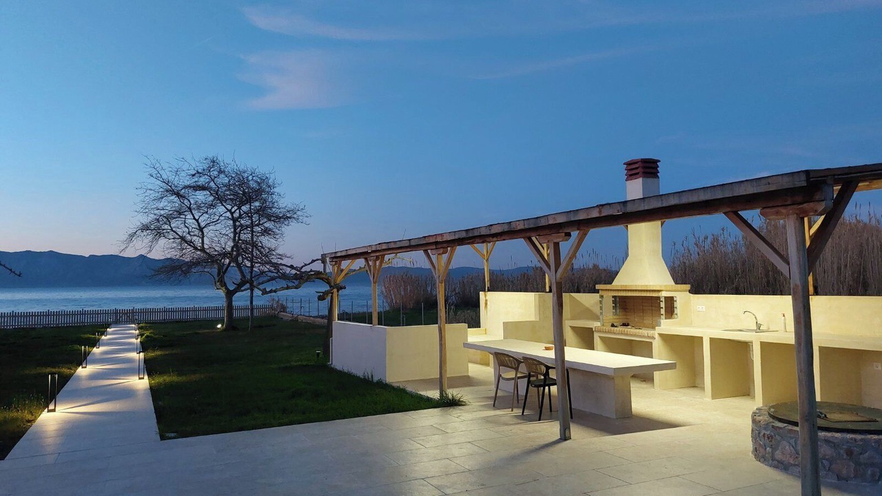 Photo of Outdoor in Aravissos