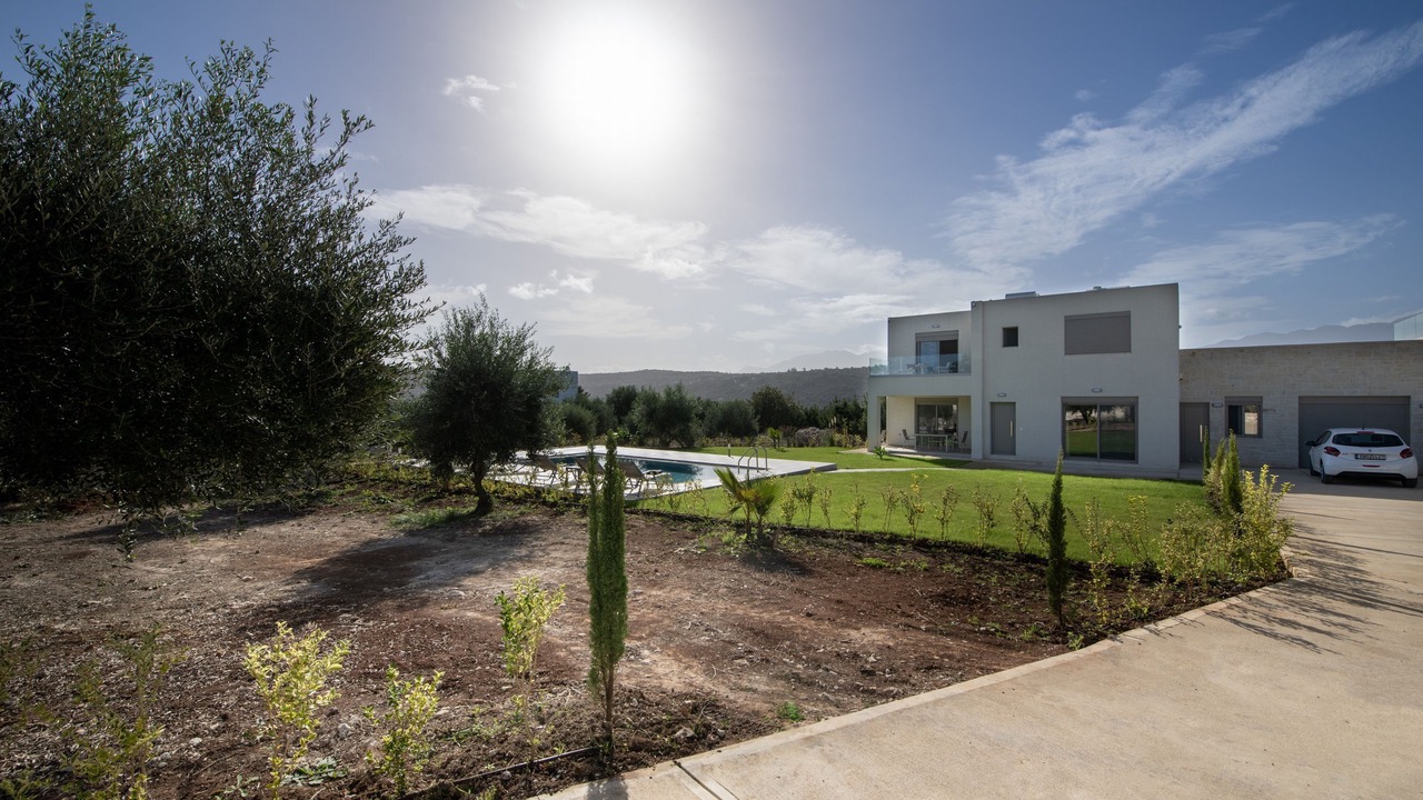 Photo of Outdoor in Douliana