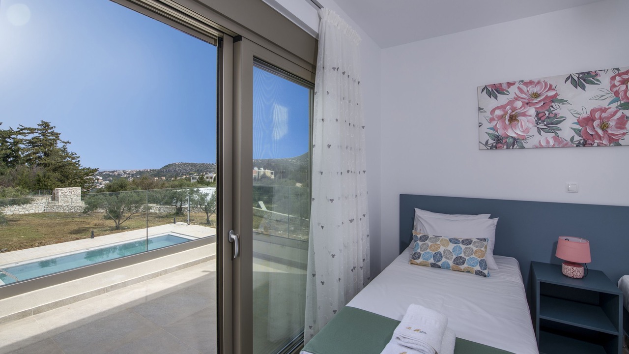 Photo of Bedroom in Douliana