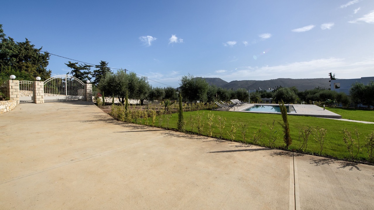 Photo of Outdoor in Douliana