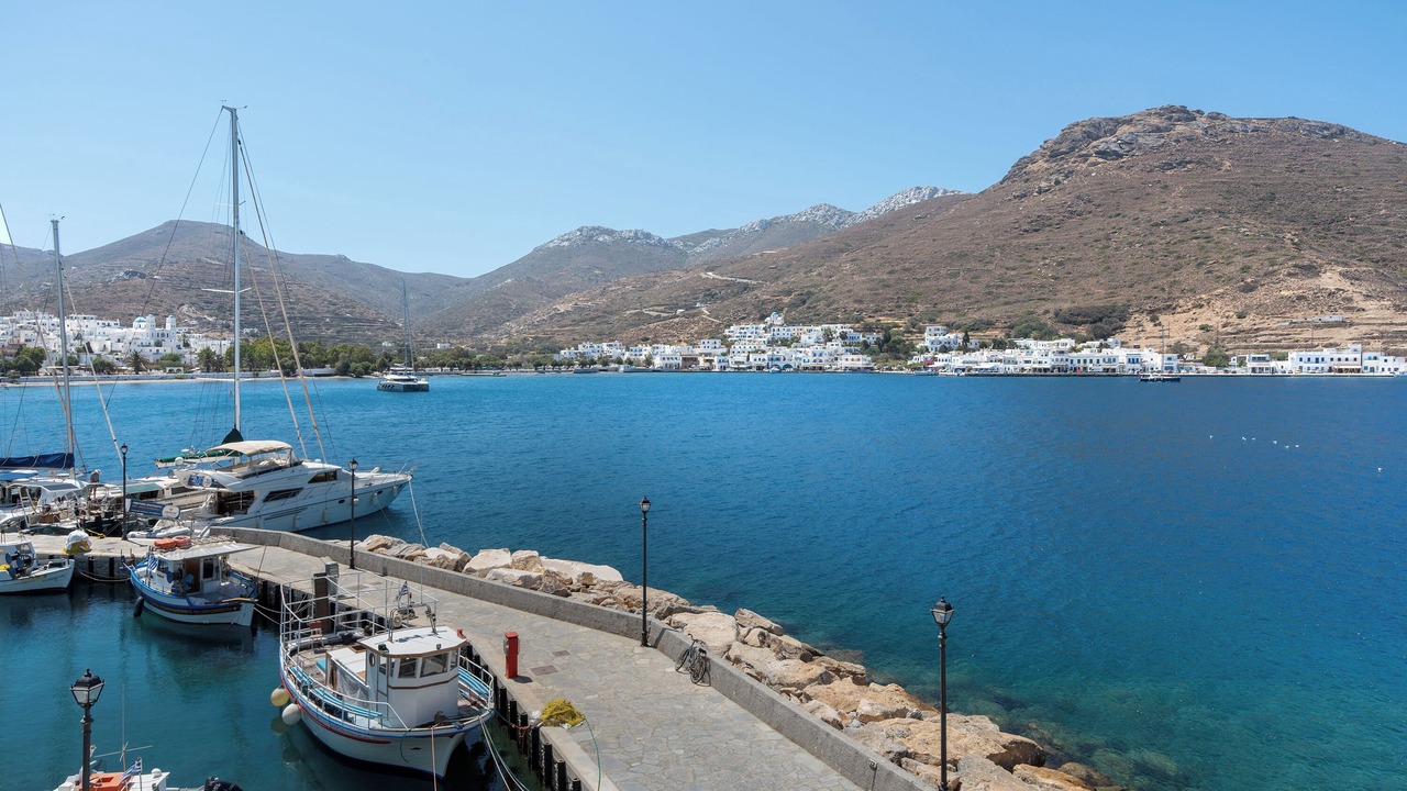 Photo of Others in Katapola