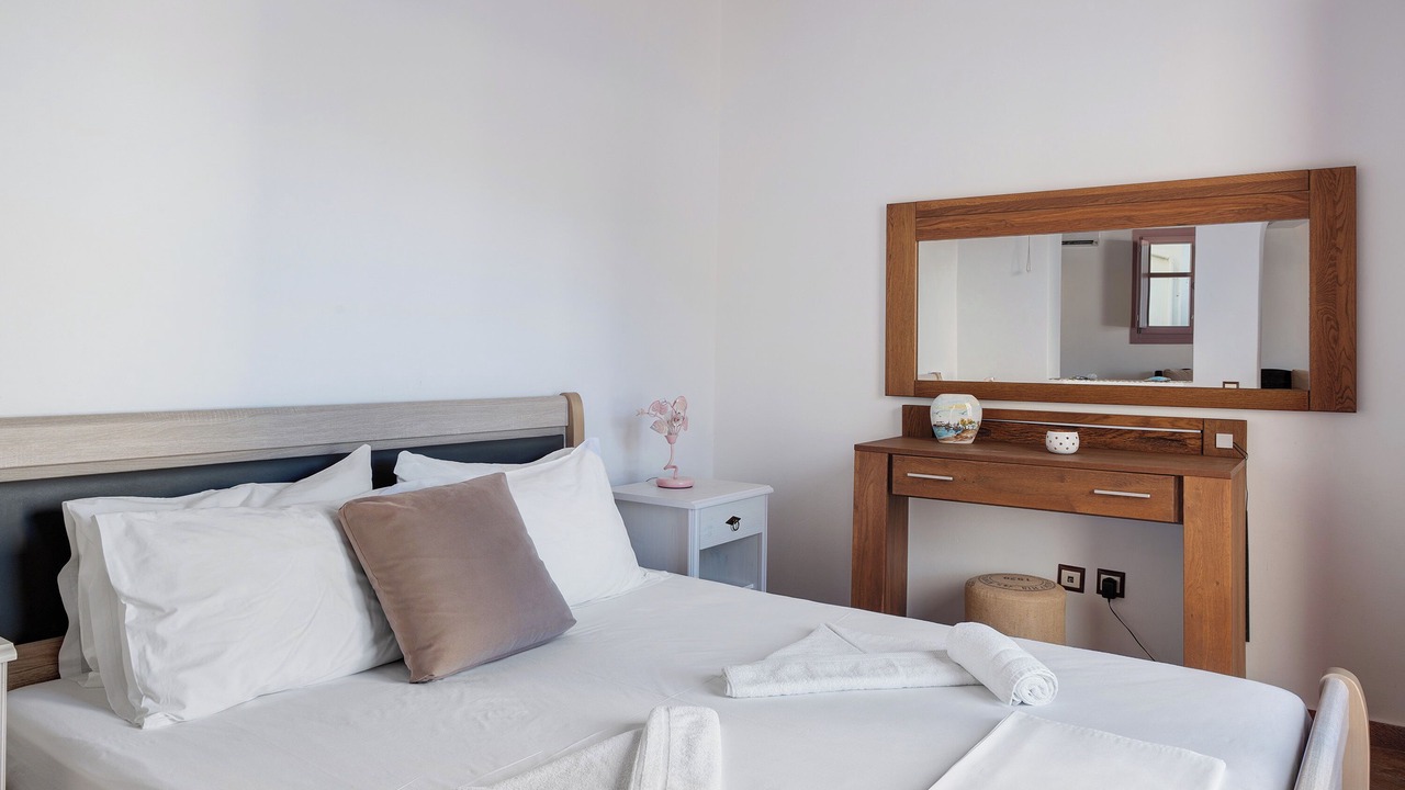 Photo of Bedroom in Katapola