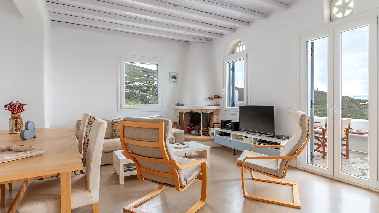 Photo of Livingroom in Tinos Town