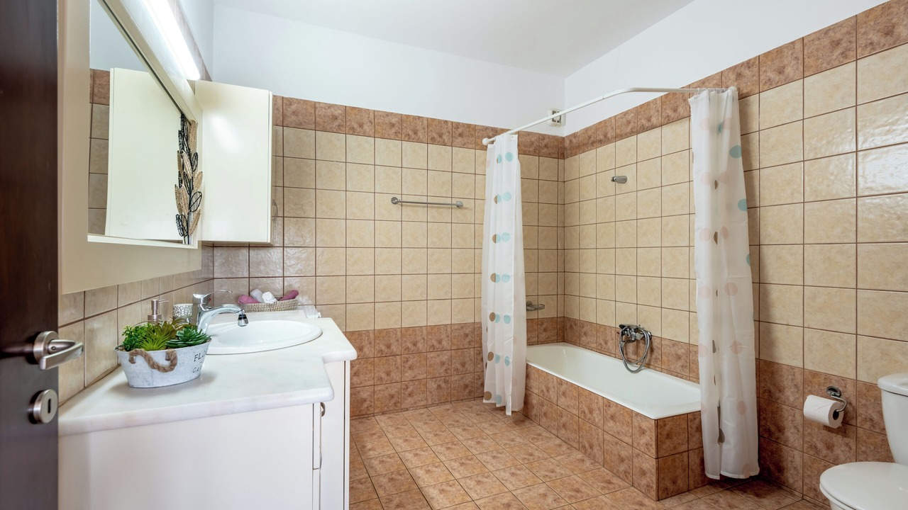 Photo of Bathroom in Stalos