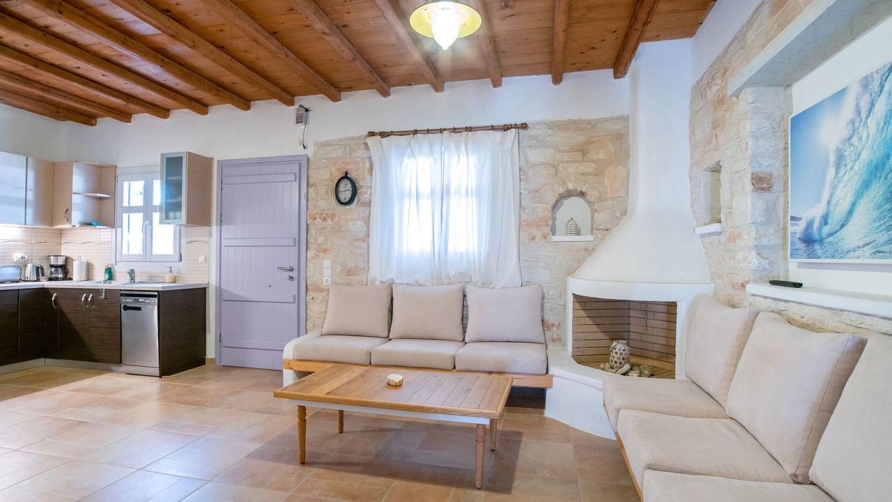 Photo of Livingroom in Chrissi Akti