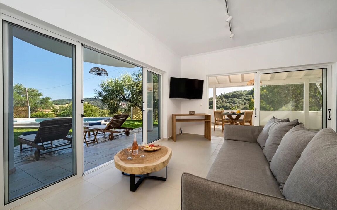 Photo of Livingroom in Petriti